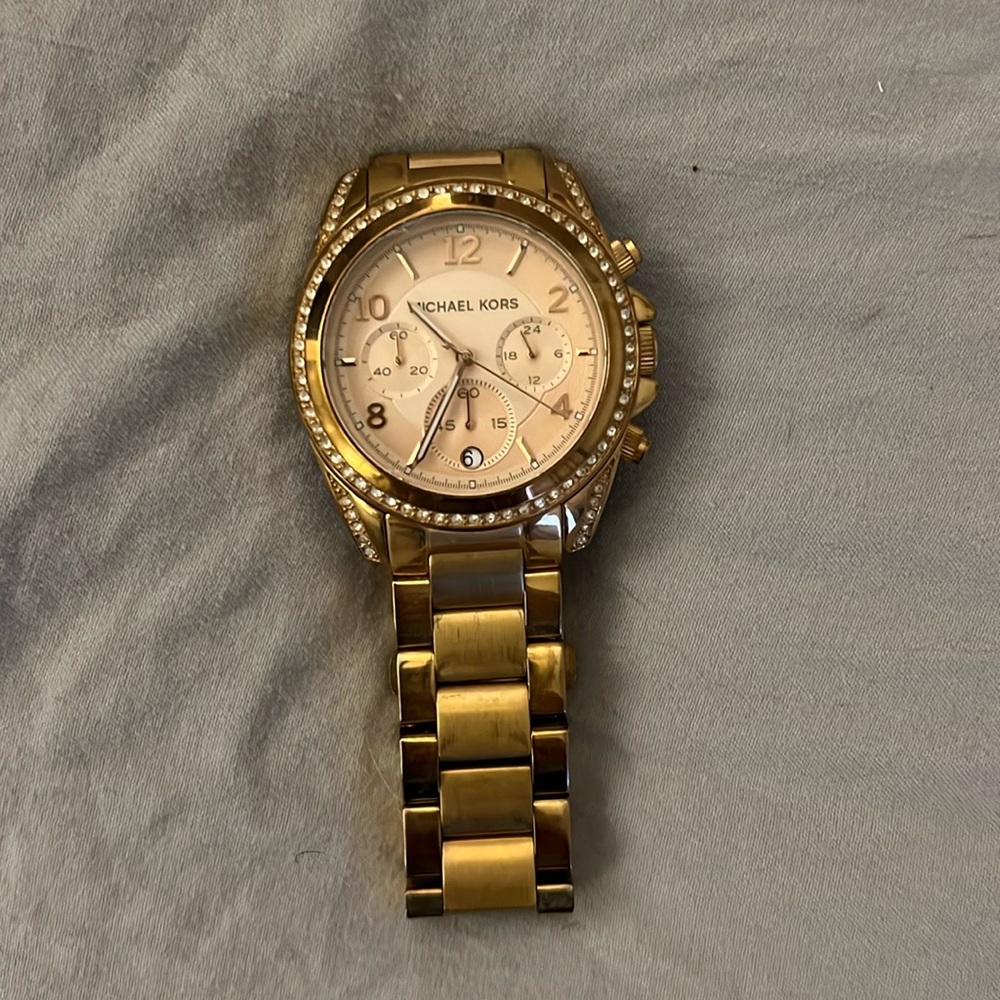 Rose gold MK watch